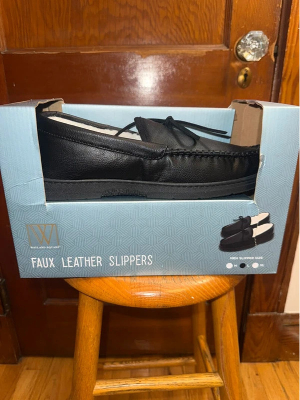 Wayland Square Men’s 10-11 Black Faux Leather Moccasin Slippers Memory Foam NIB